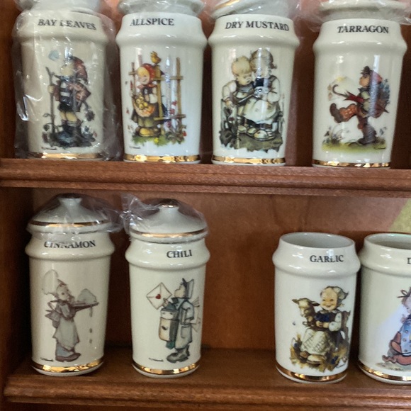 Spice Jars - MJ Hummel - Picture 4 of 5